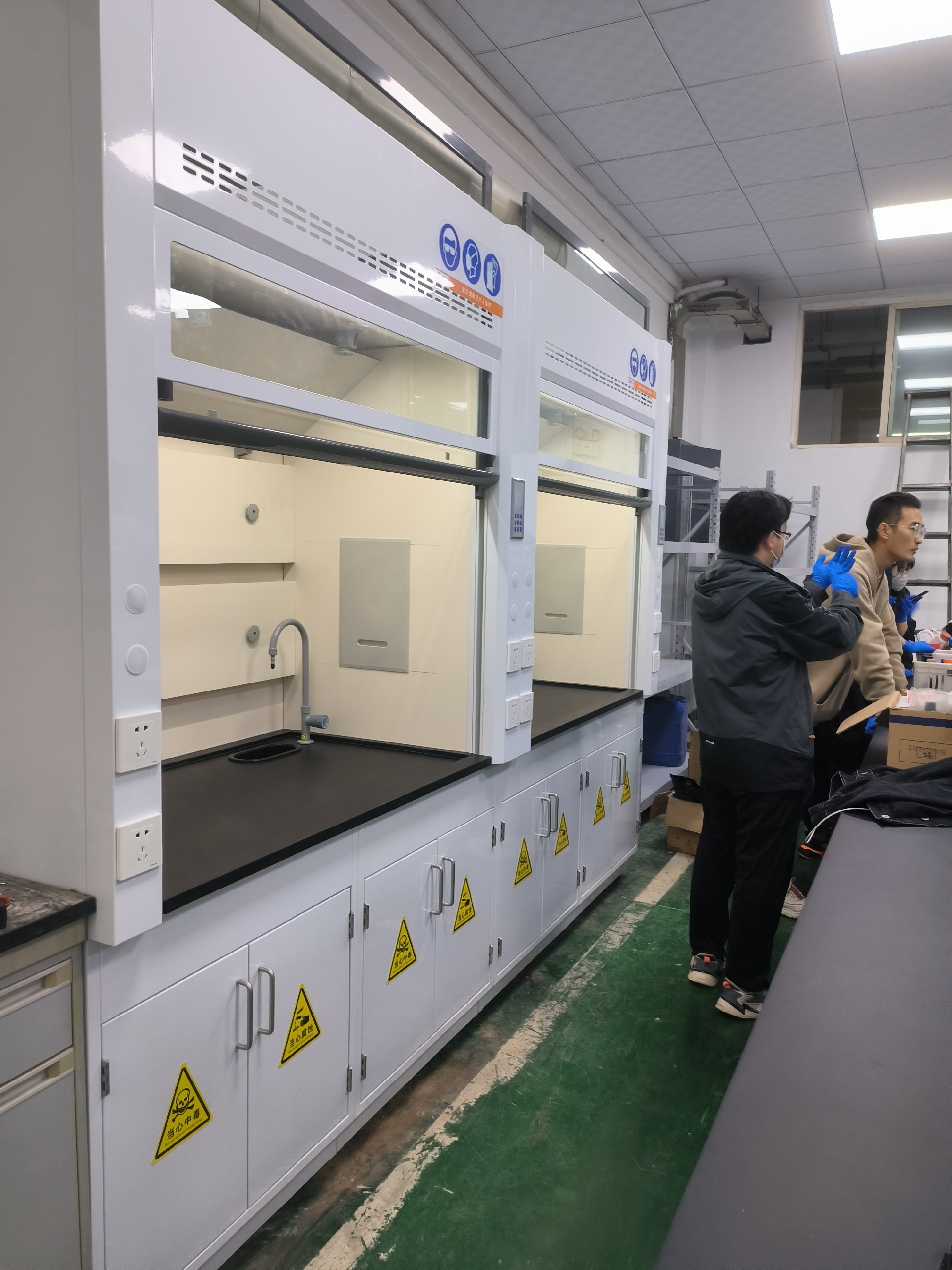 PP防酸碱通风柜